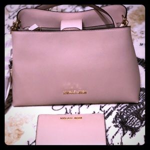 NWT Michael Kors leather purse and wallet.